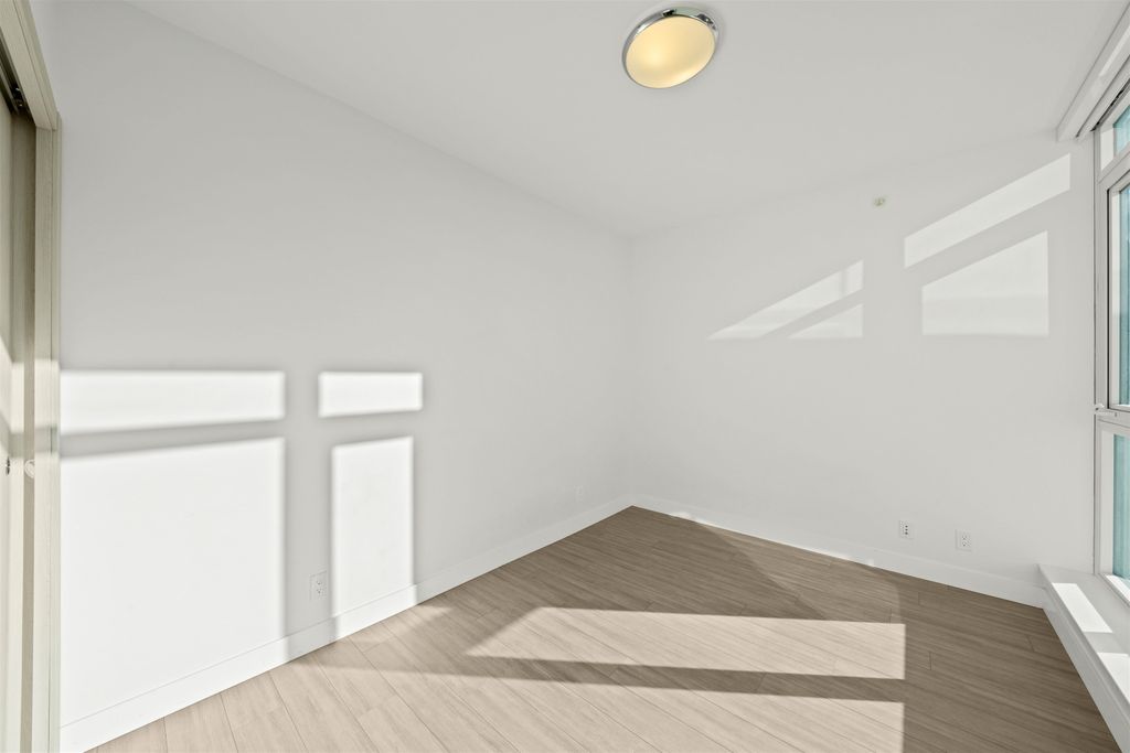 listing image 1107394678186363811