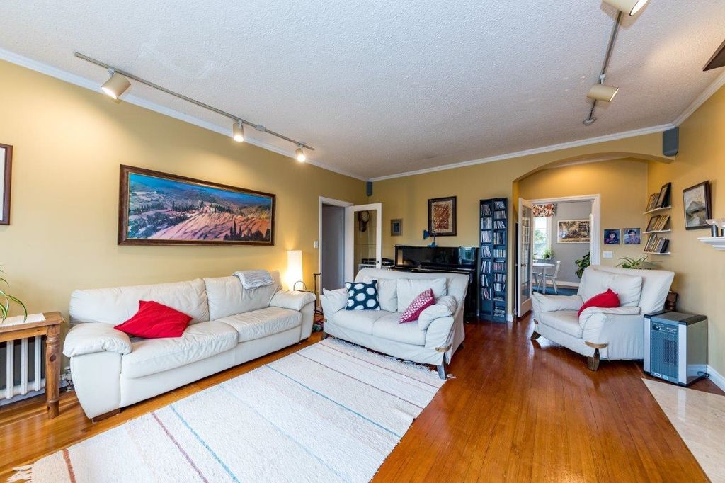 listing image 1109566343929262379