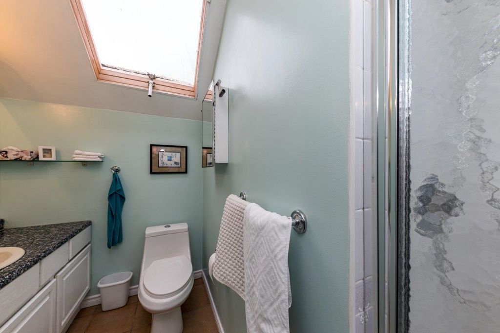 listing image 1105280918973717335