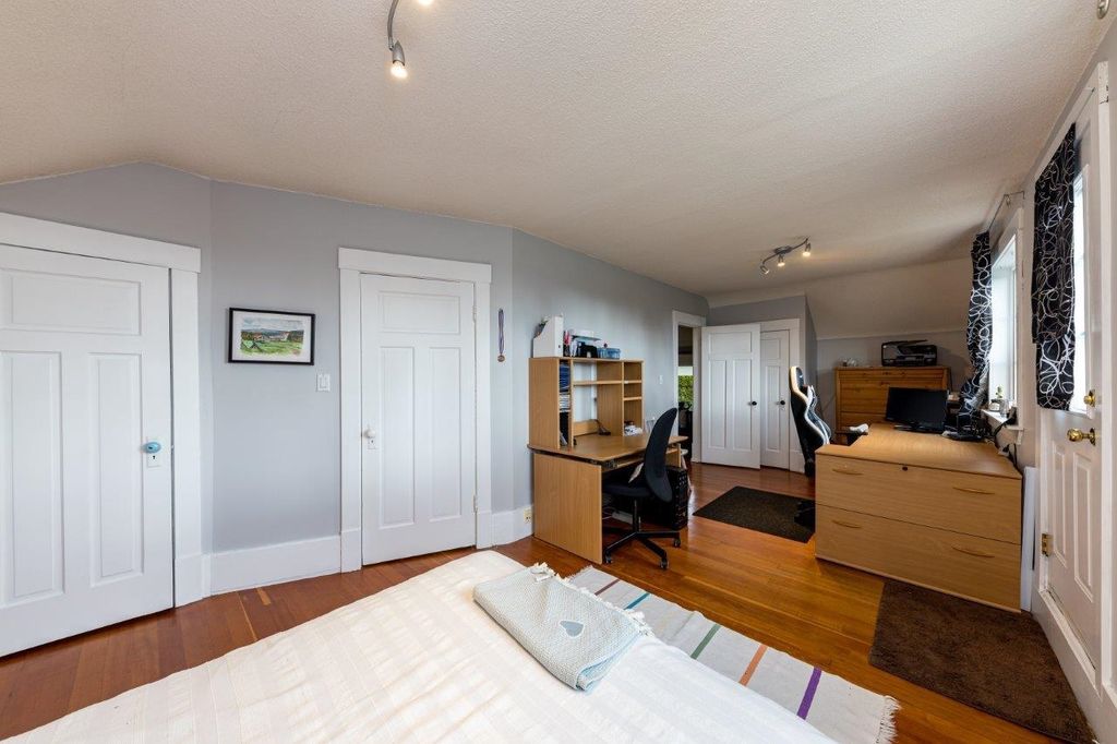 listing image 1105726772908341523