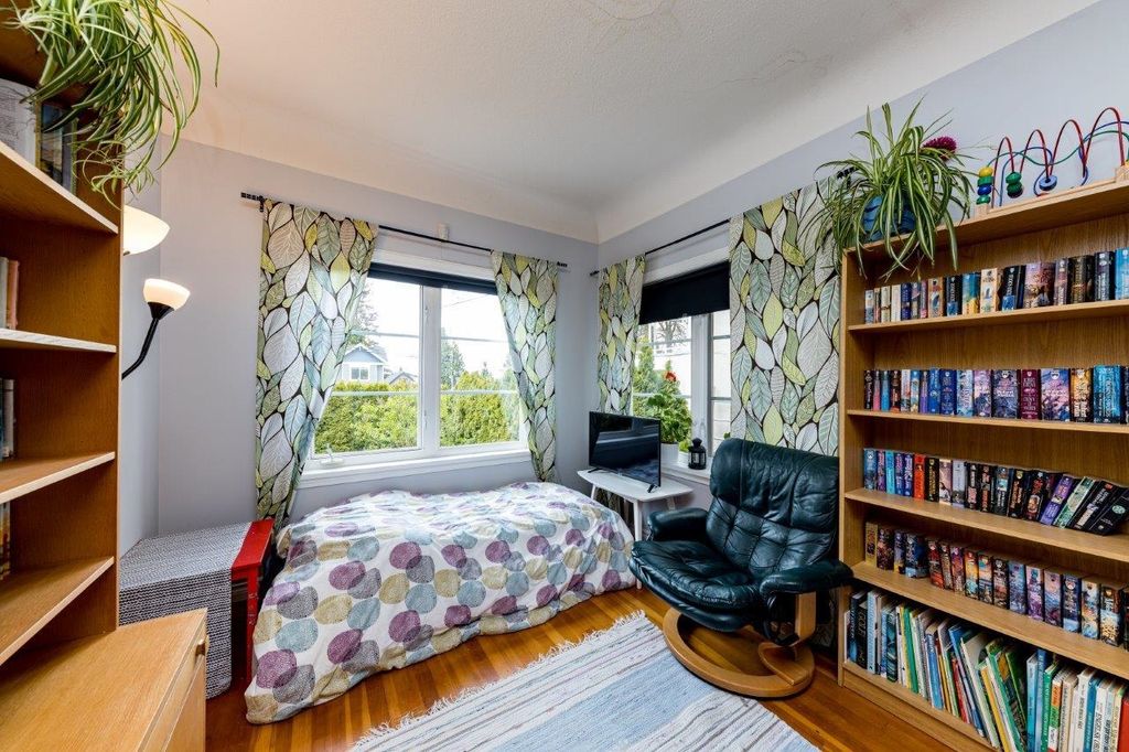 listing image 1105266246368501557