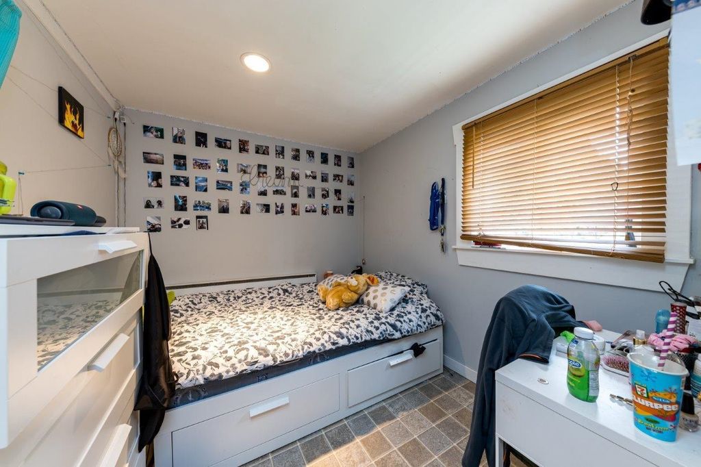 listing image 1101303920451937976