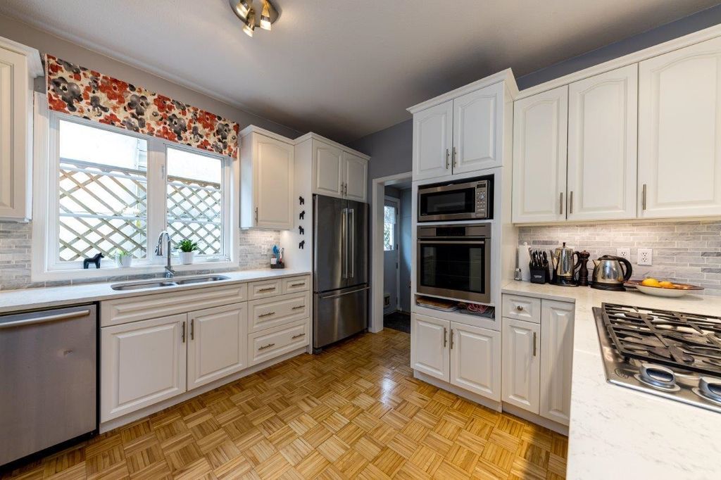 listing image 1108507390384733272