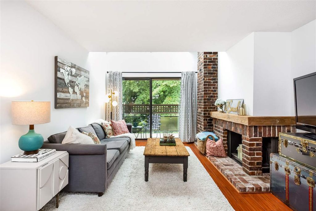 listing image 1101170334976687810