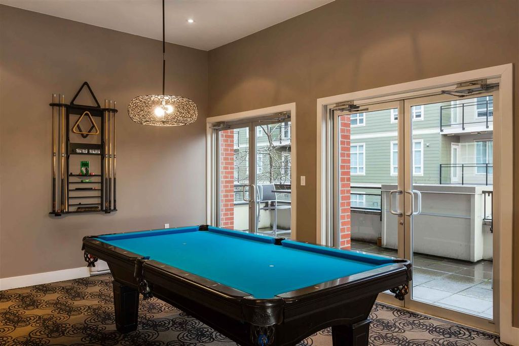 listing image 1106366282263782665