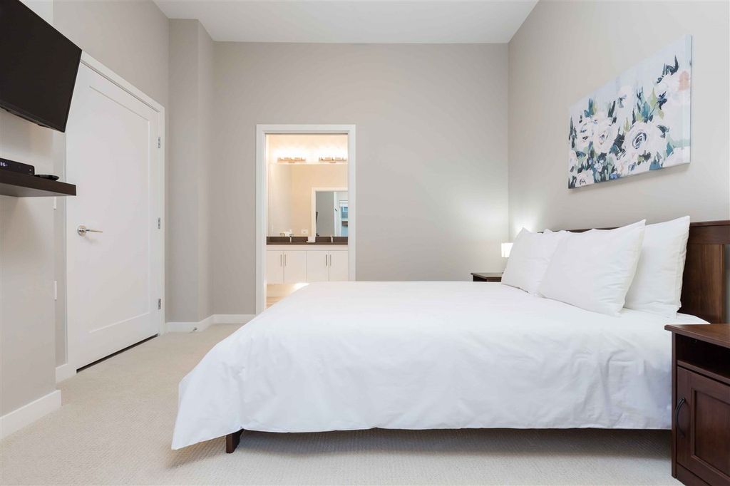 listing image 1109027646516291056