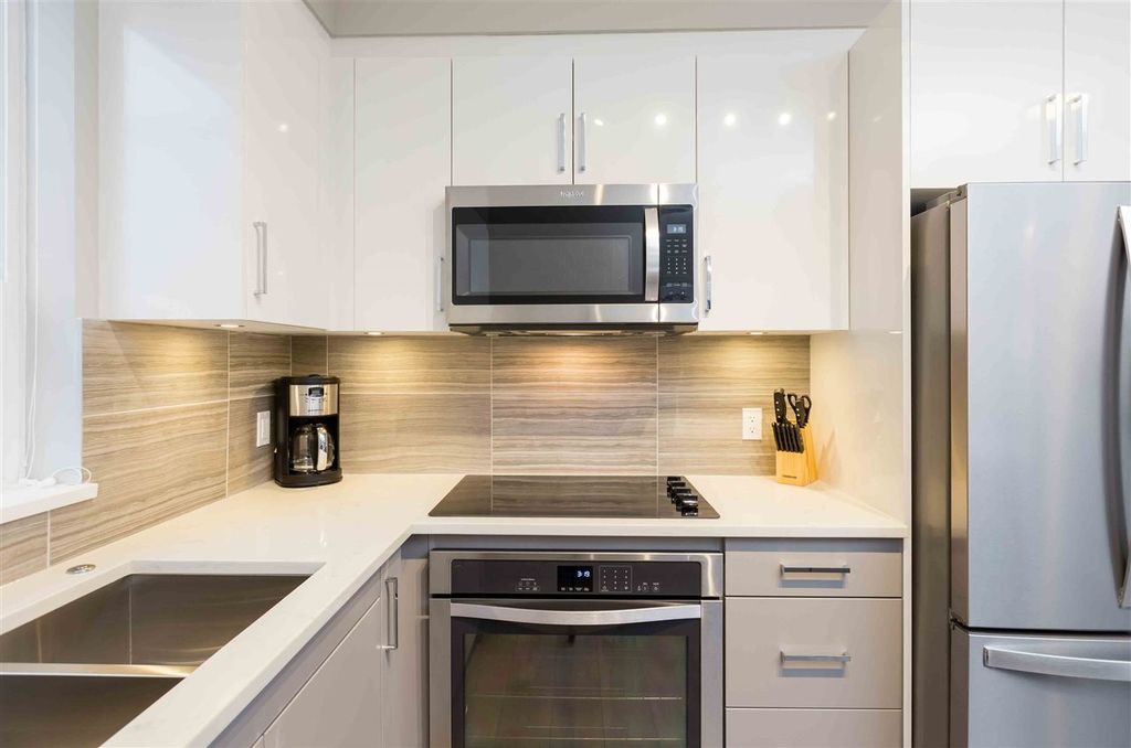 listing image 1101484578333100766