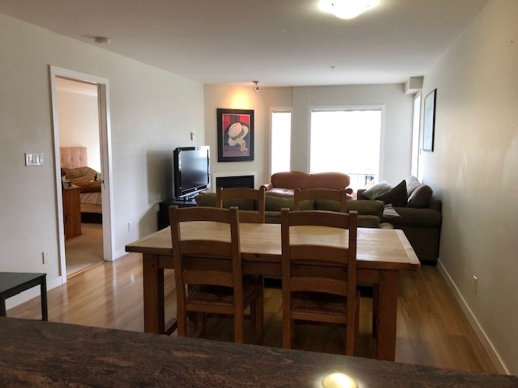 listing image 1106150257264184576