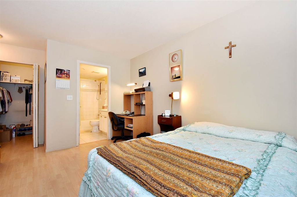 listing image 1107285275344388366