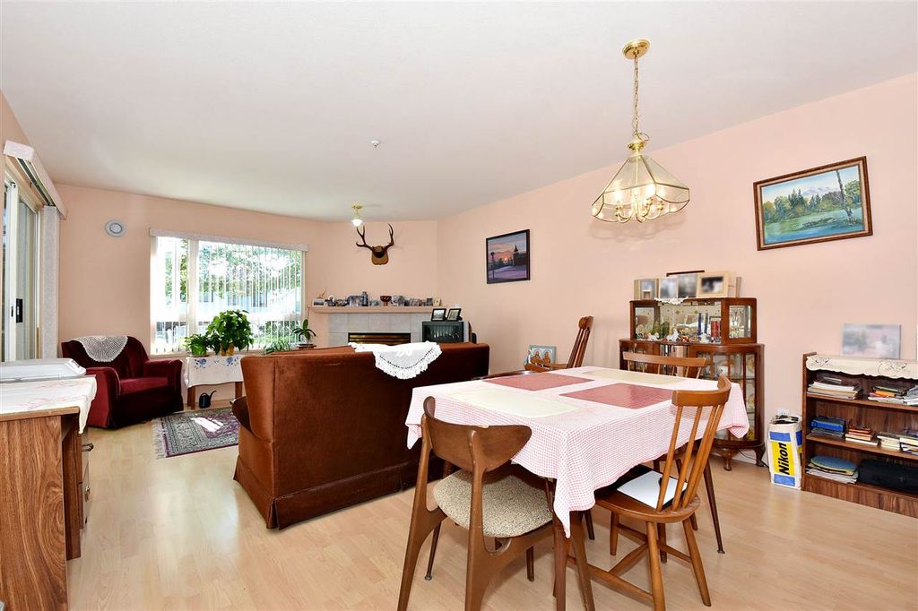 listing image 1105217200572854568