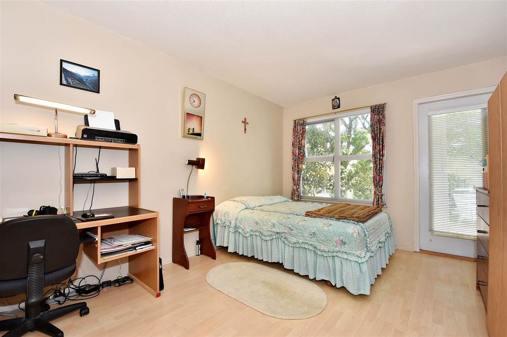 listing image 1105143354822301354