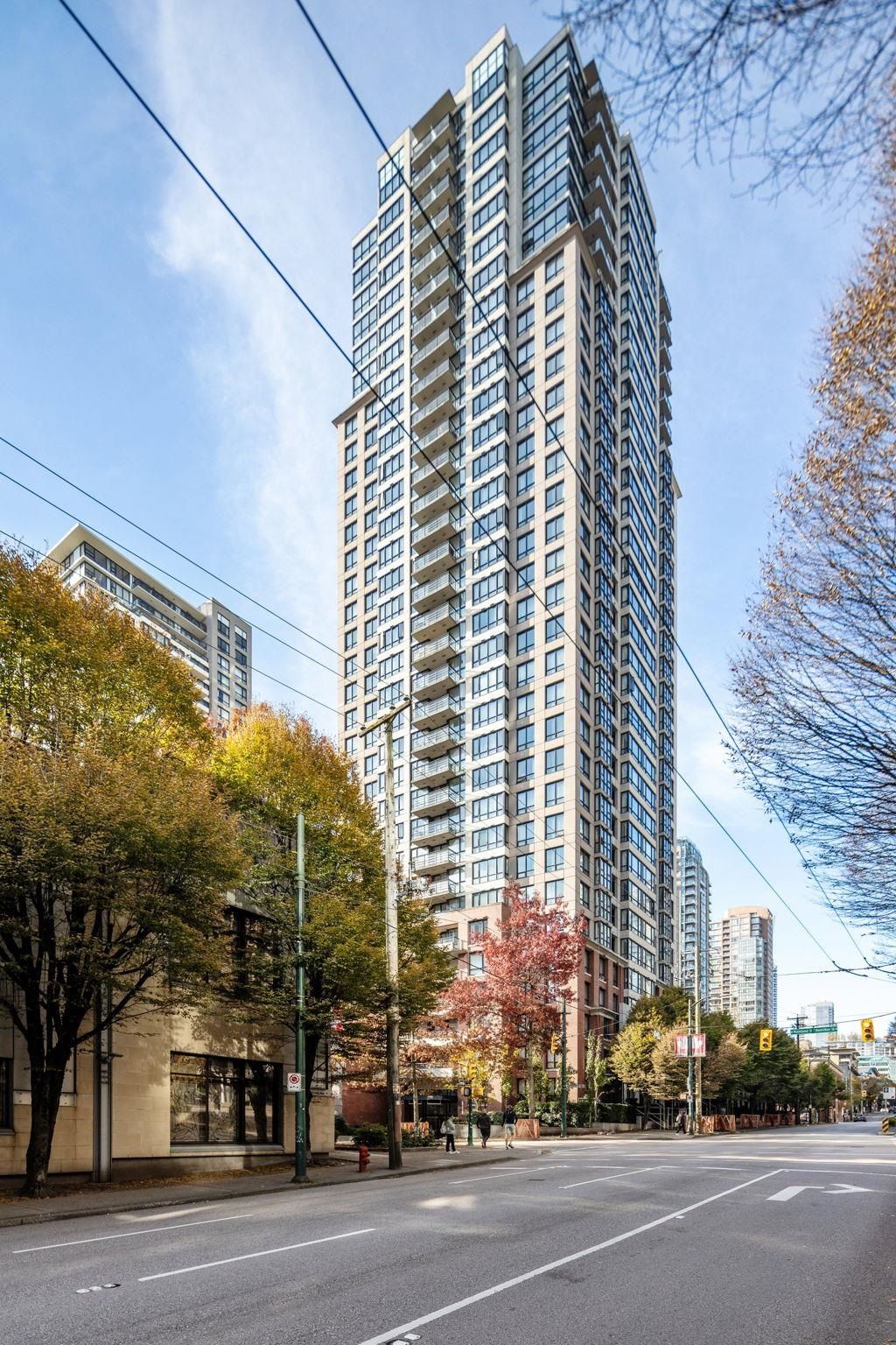 listing image 1109665839811425011