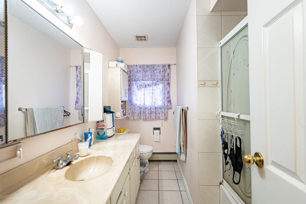 listing image 1102883856107645304