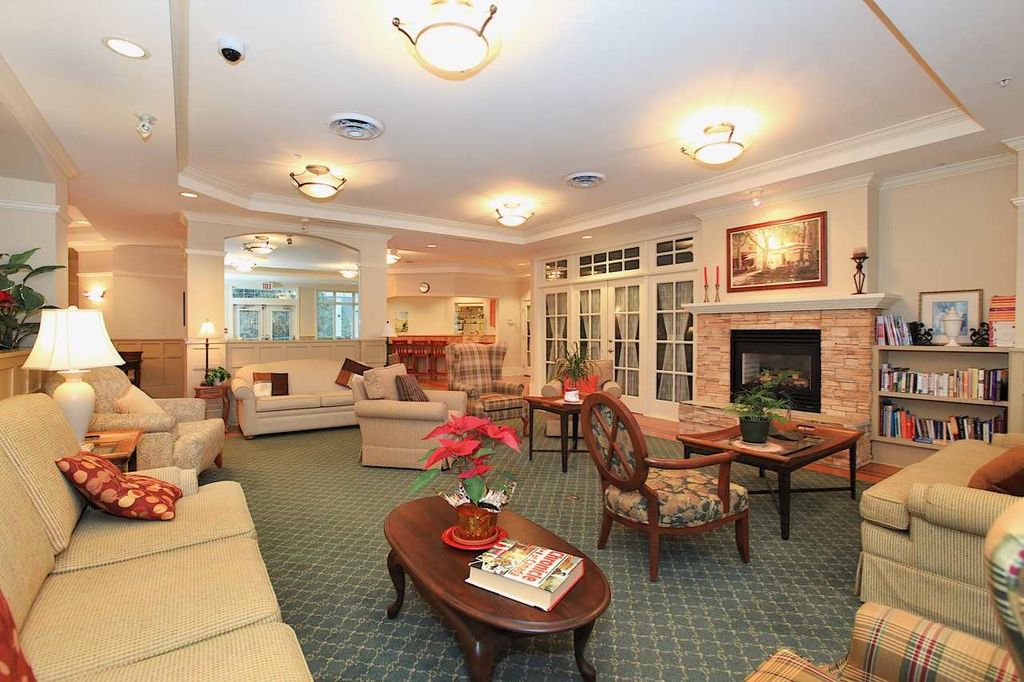 listing image 1104827558403026066