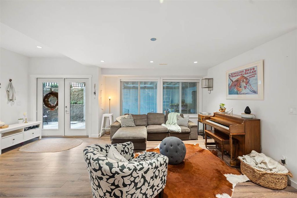 listing image 1109013765126138647