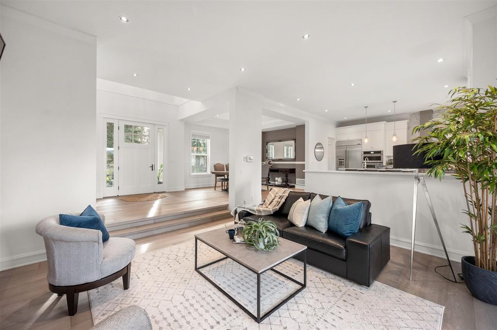 listing image 1109502496403349680