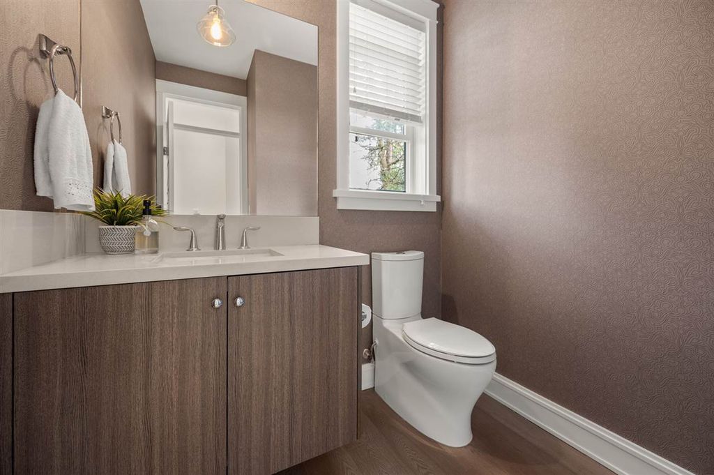 listing image 1105753518401310215