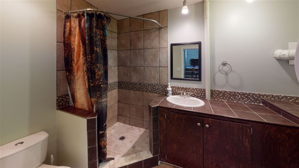 listing image 1108514002527683825