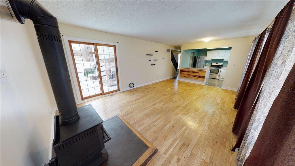 listing image 1109054763208757783