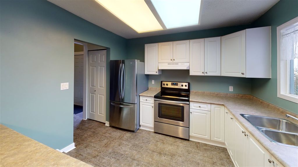 listing image 1103534450154848689