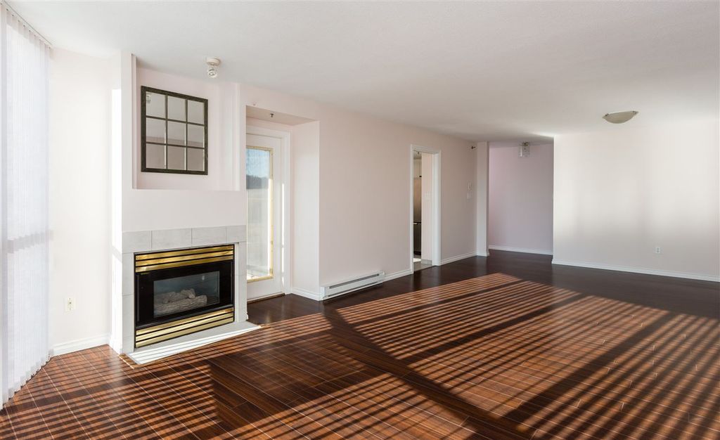 listing image 1102290444892481875