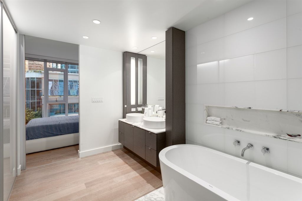 listing image 1101324904770593348