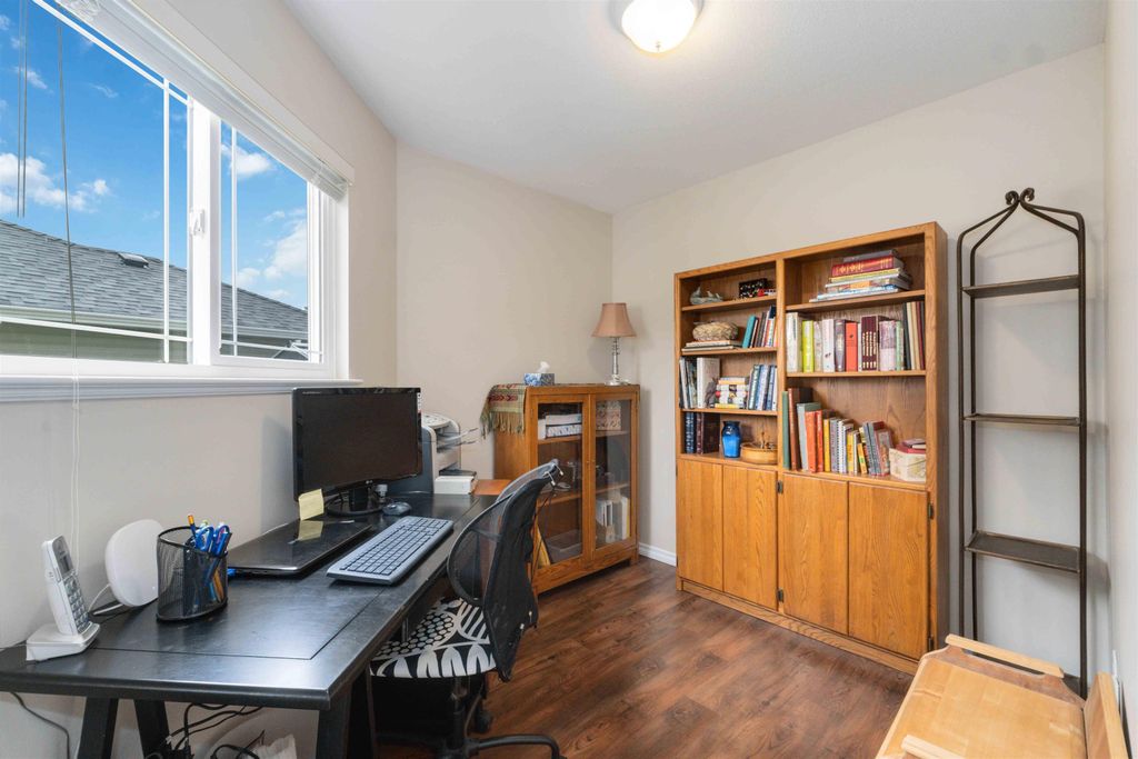 listing image 1108050181816795859