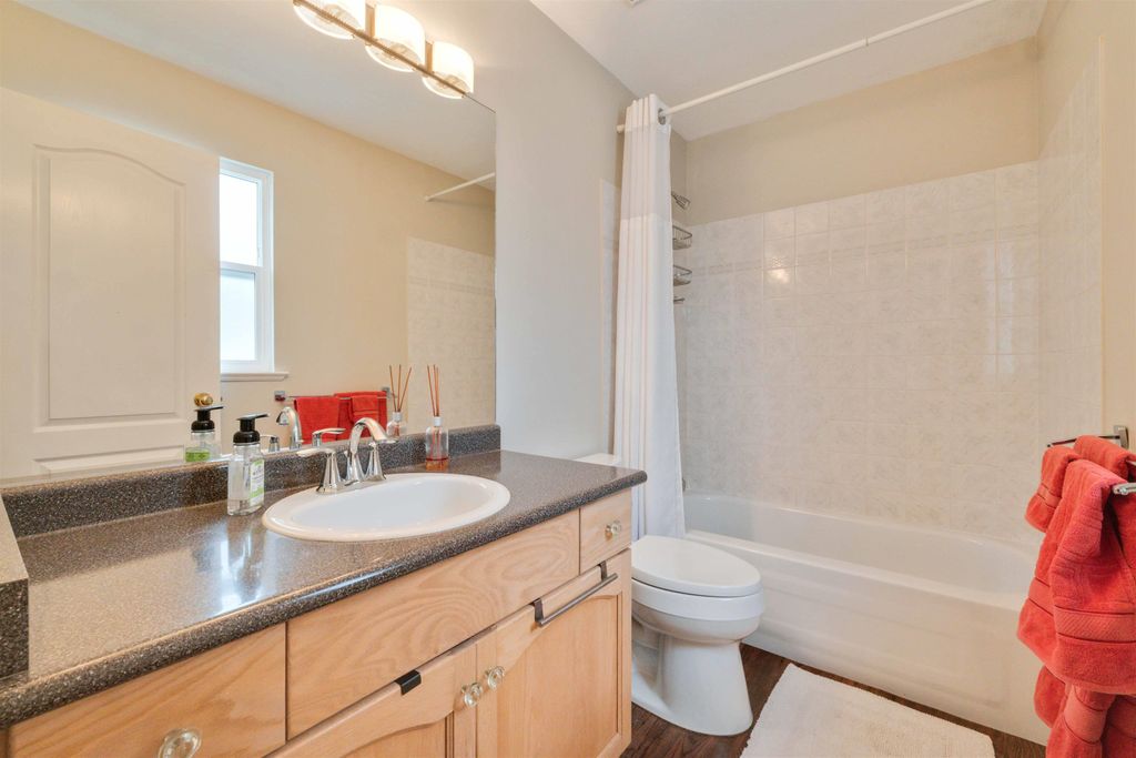 listing image 1101521405288475678