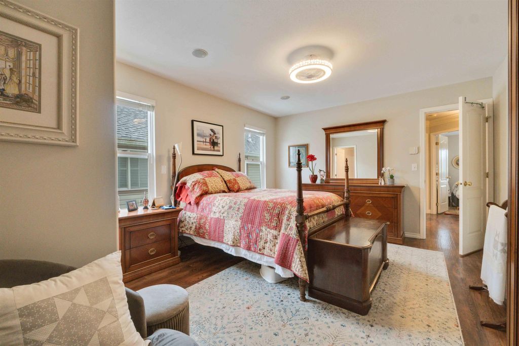 listing image 1109273759294729889