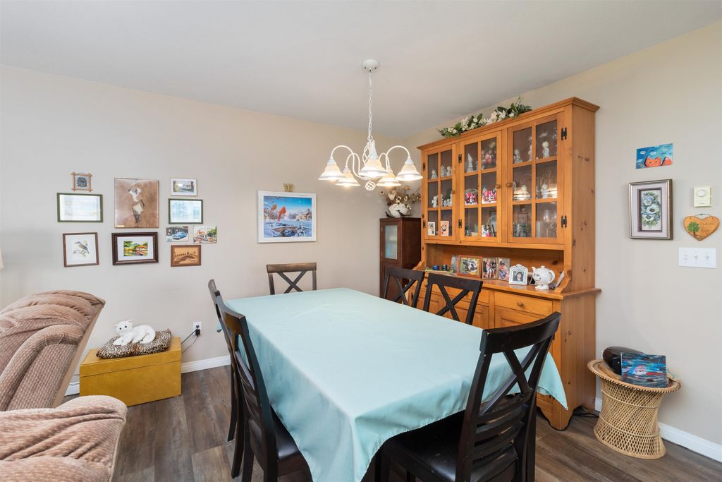 listing image 1107775514605809604