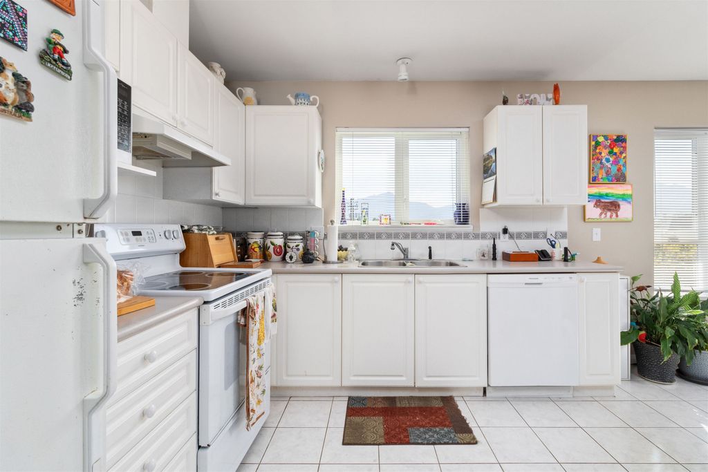listing image 1100138700200241895