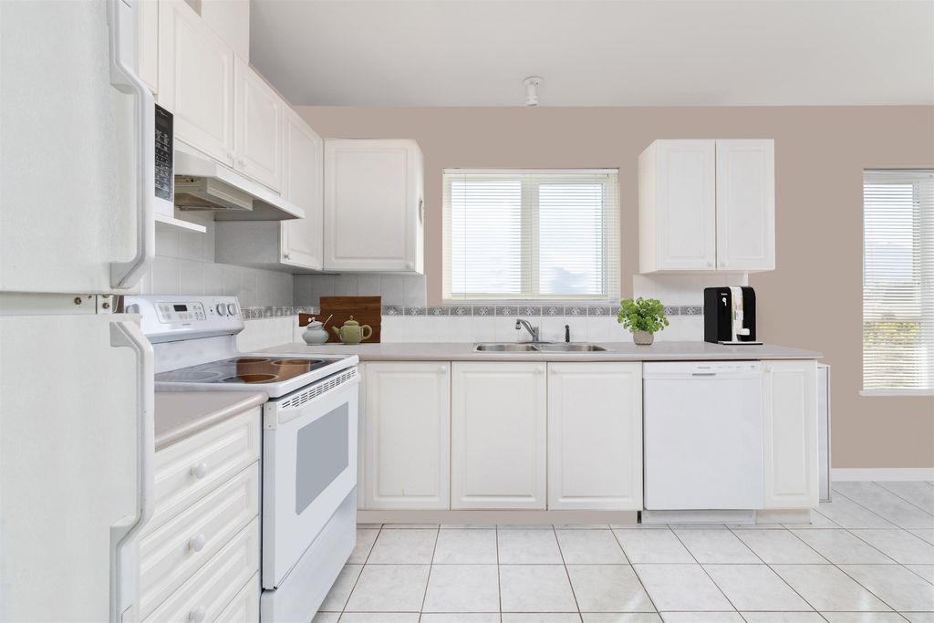 listing image 1108945414641104348