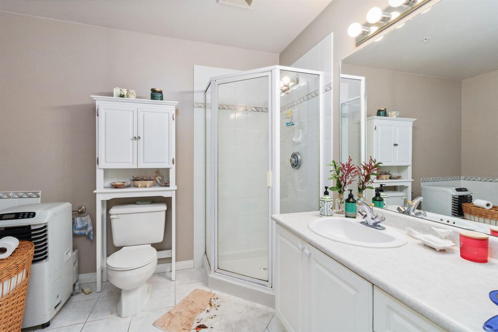 listing image 1105504553661759940