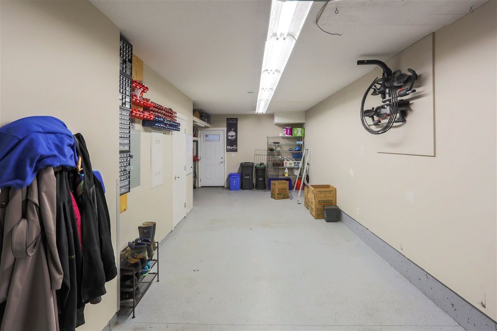 listing image 1105357174200428333
