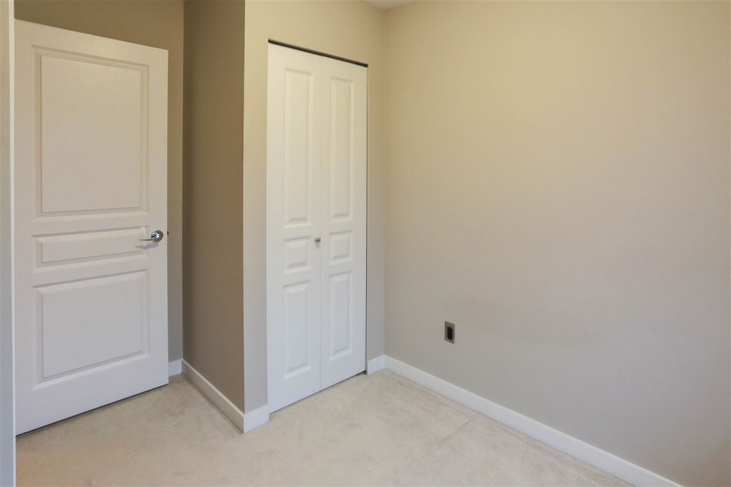 listing image 1103010082677719196