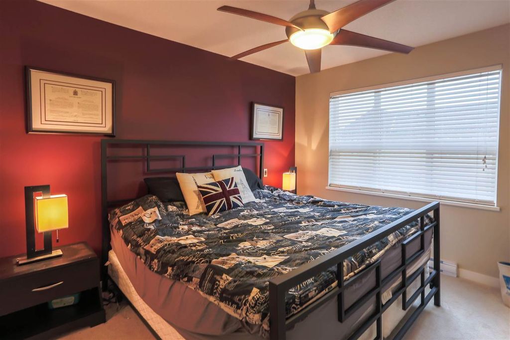 listing image 1109597455585781762