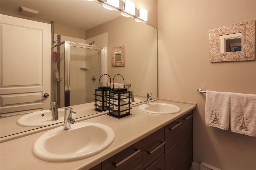 listing image 1107283495470814334