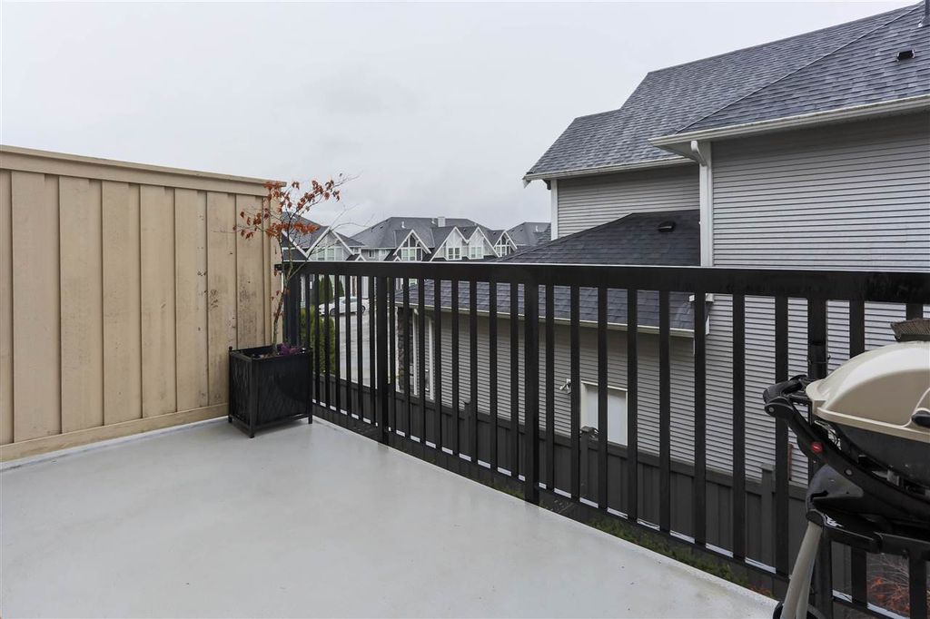 listing image 1101205425640300514