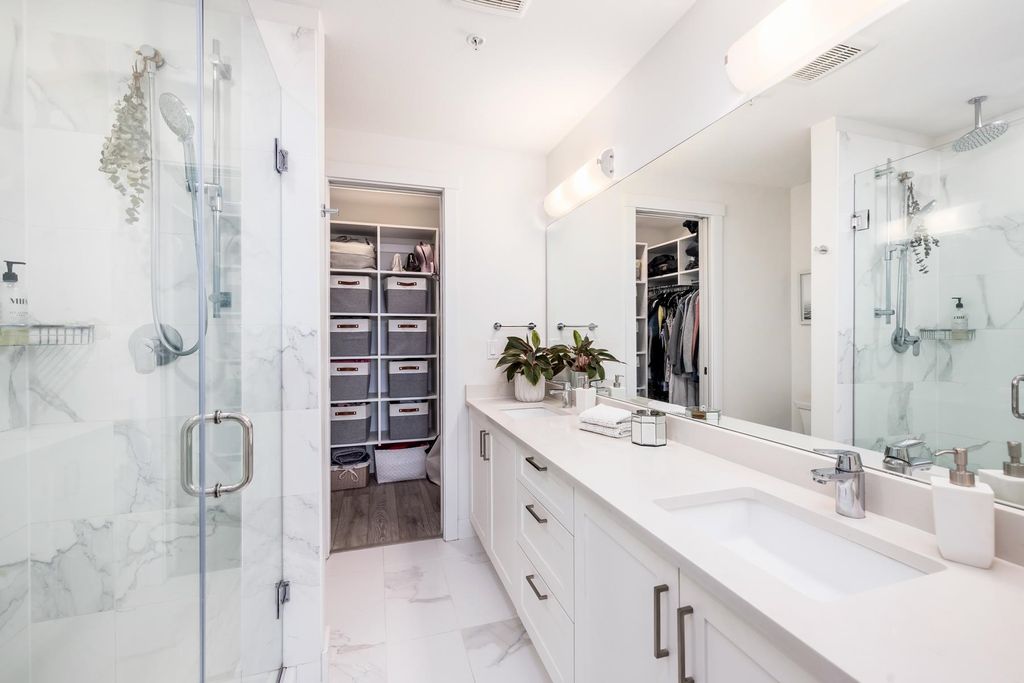 listing image 1105144269465856834