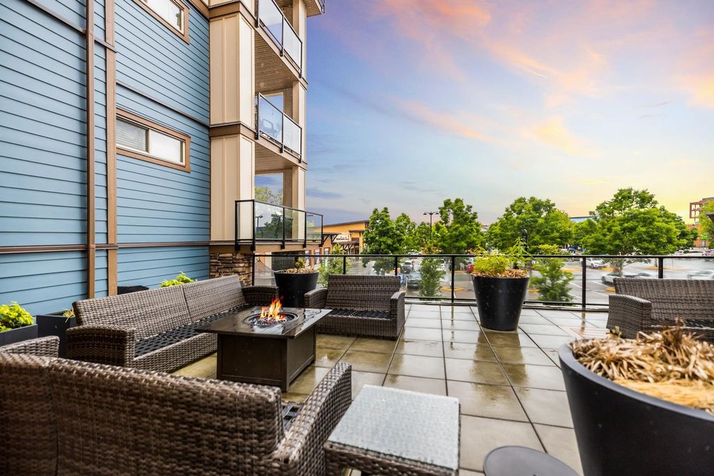 listing image 1102977933325390738