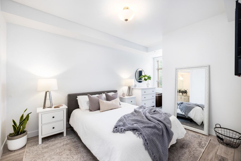 listing image 1106110293618963417