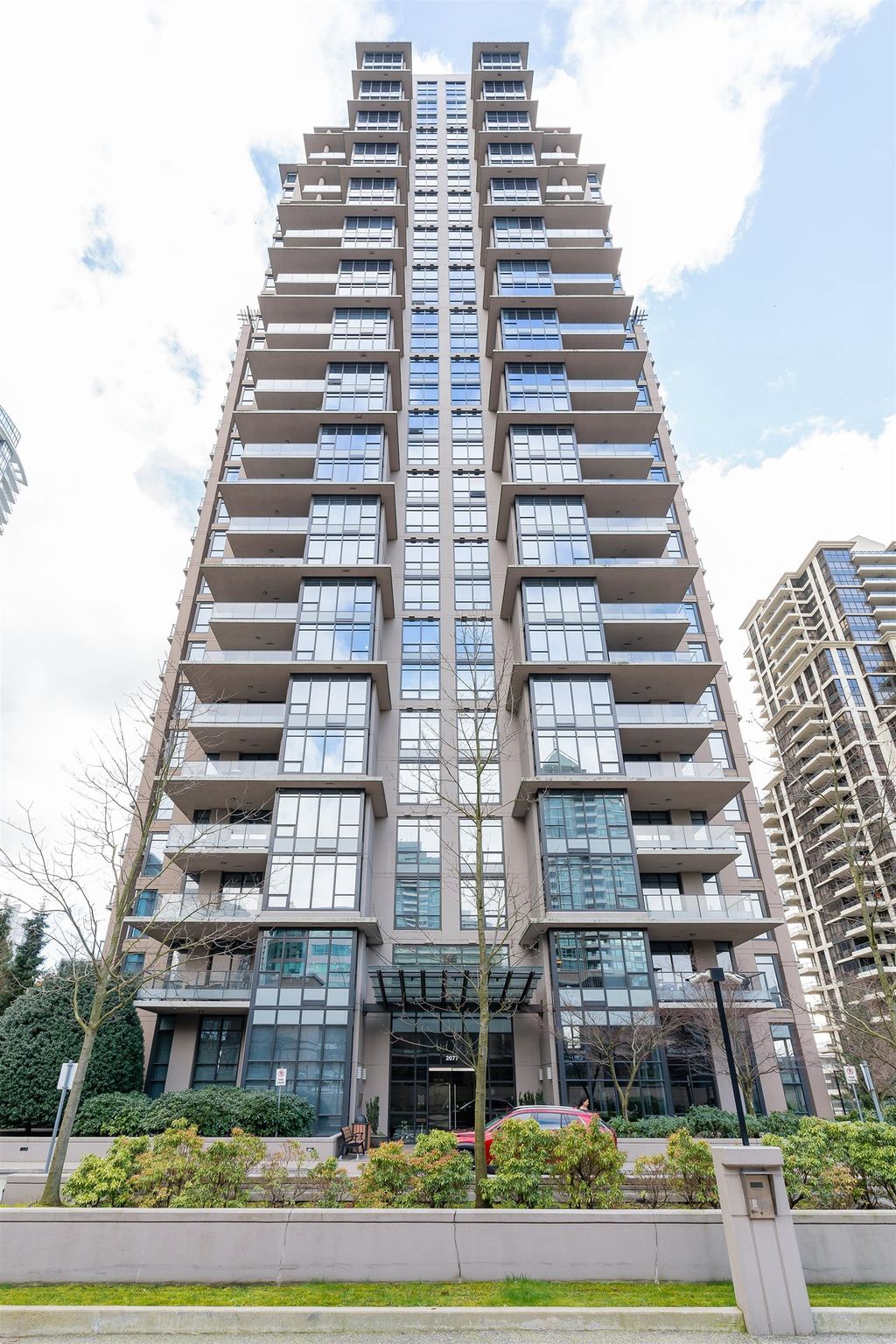 listing image 1109358128815524038