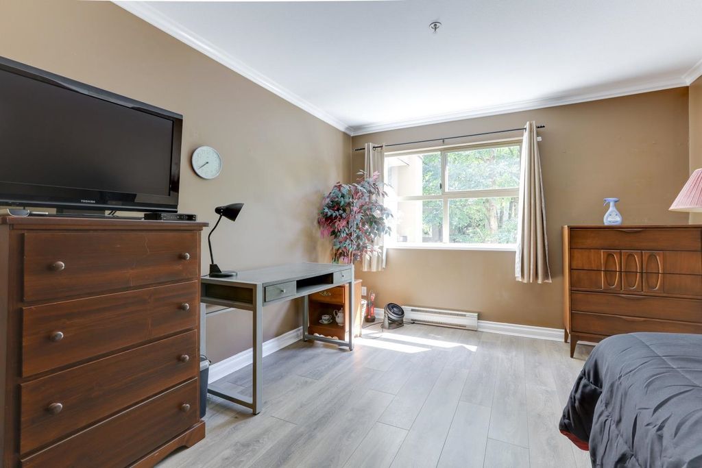listing image 1100417654482930796