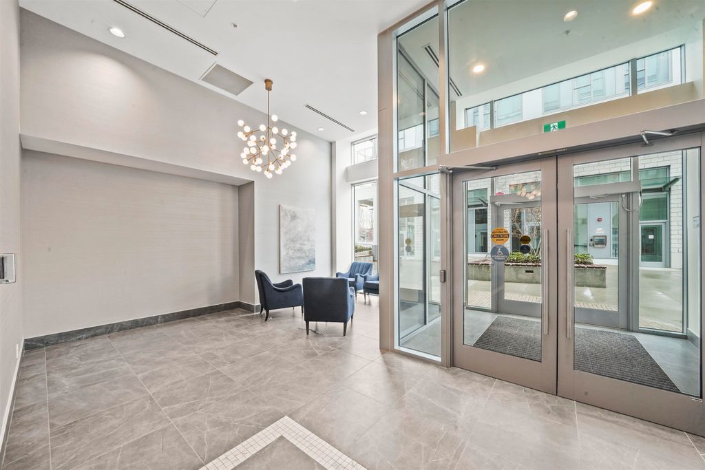 listing image 1104374874506462980
