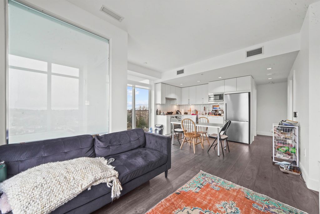 listing image 1102101920232985215