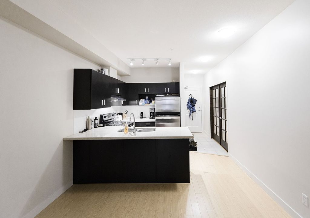 listing image 1108896690402841038