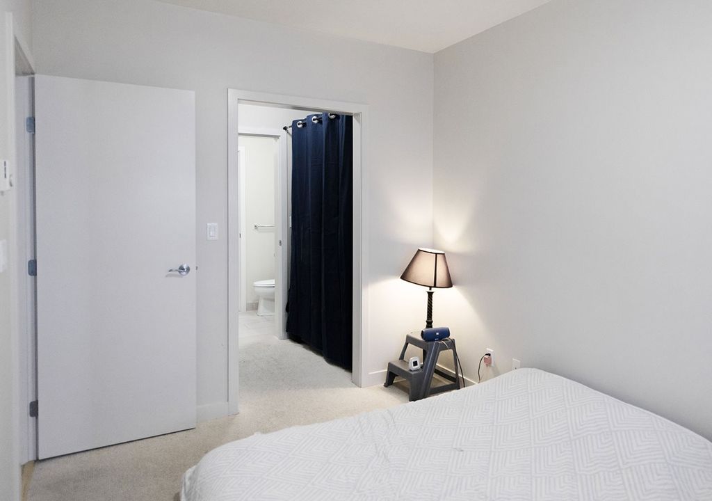 listing image 1102939548728586769