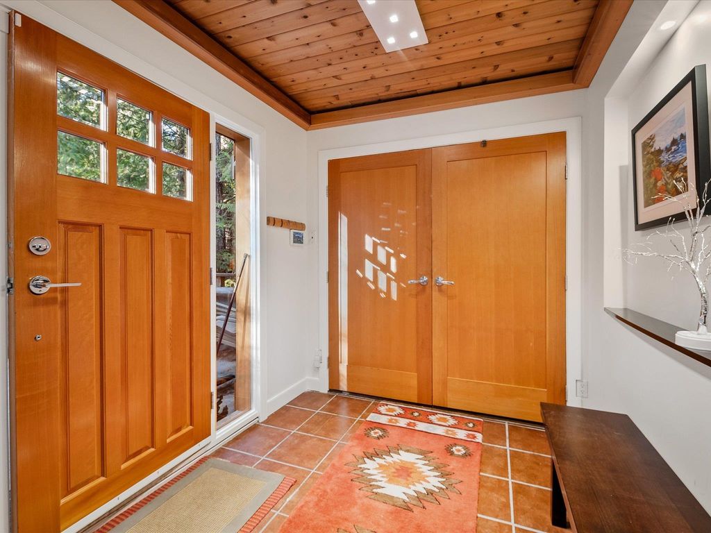listing image 1102119138411708004