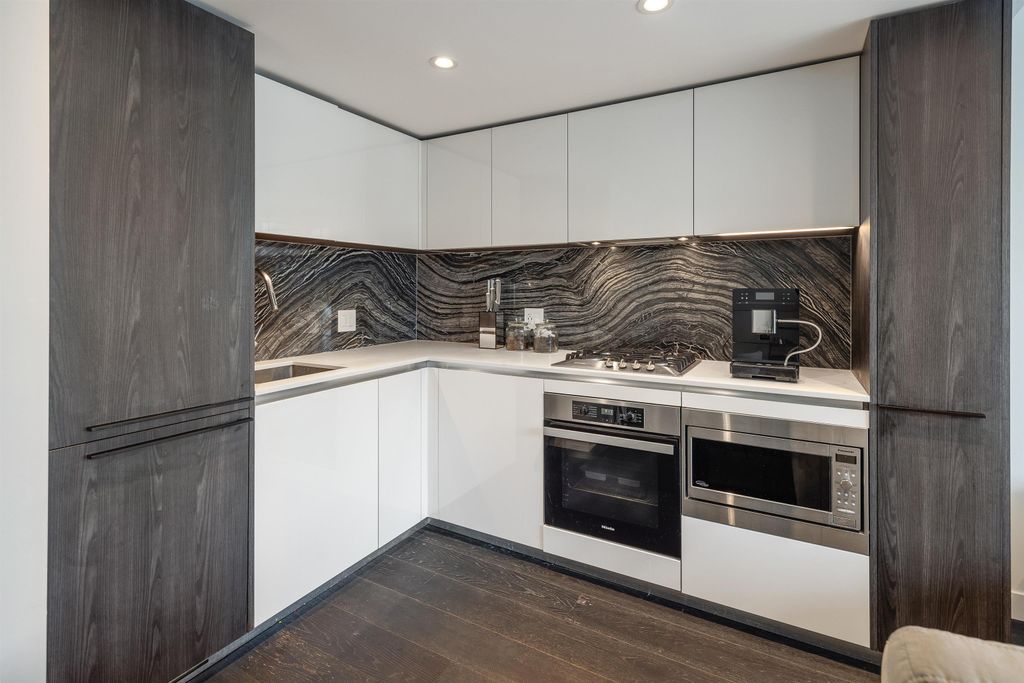 listing image 1100931112032293865