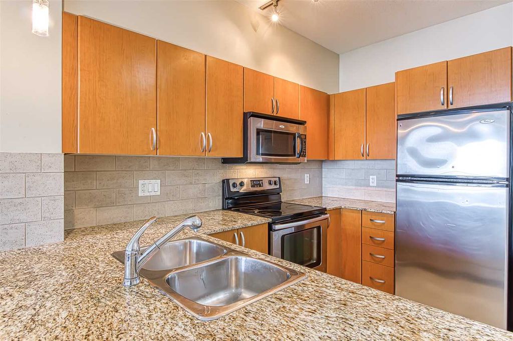 listing image 1100626651889351204